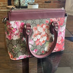 Pink floral Gucci purse